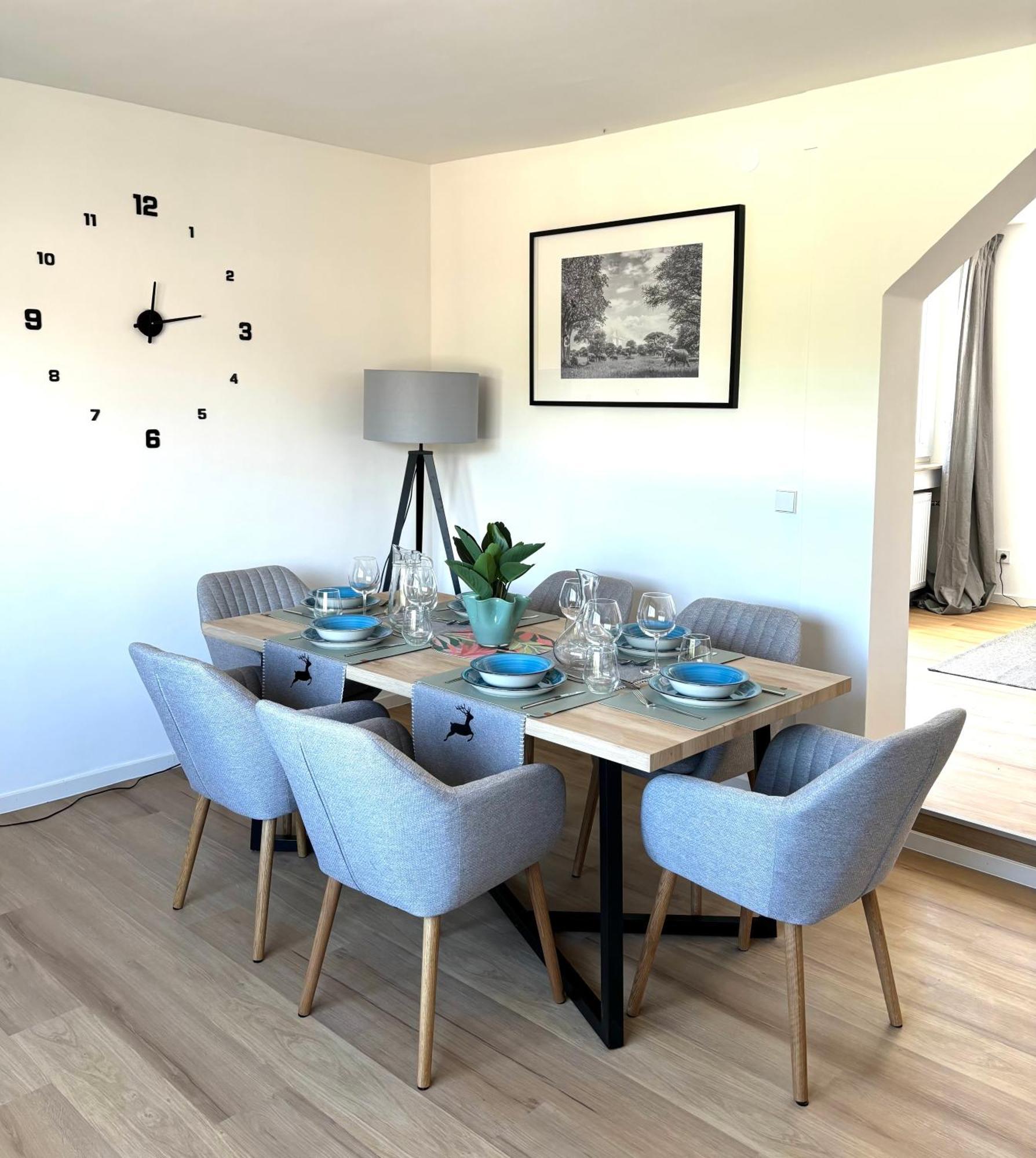 Gesamte Wohnung, Kueche, Parkplatz, Terrasse Бад-Беллинген Экстерьер фото