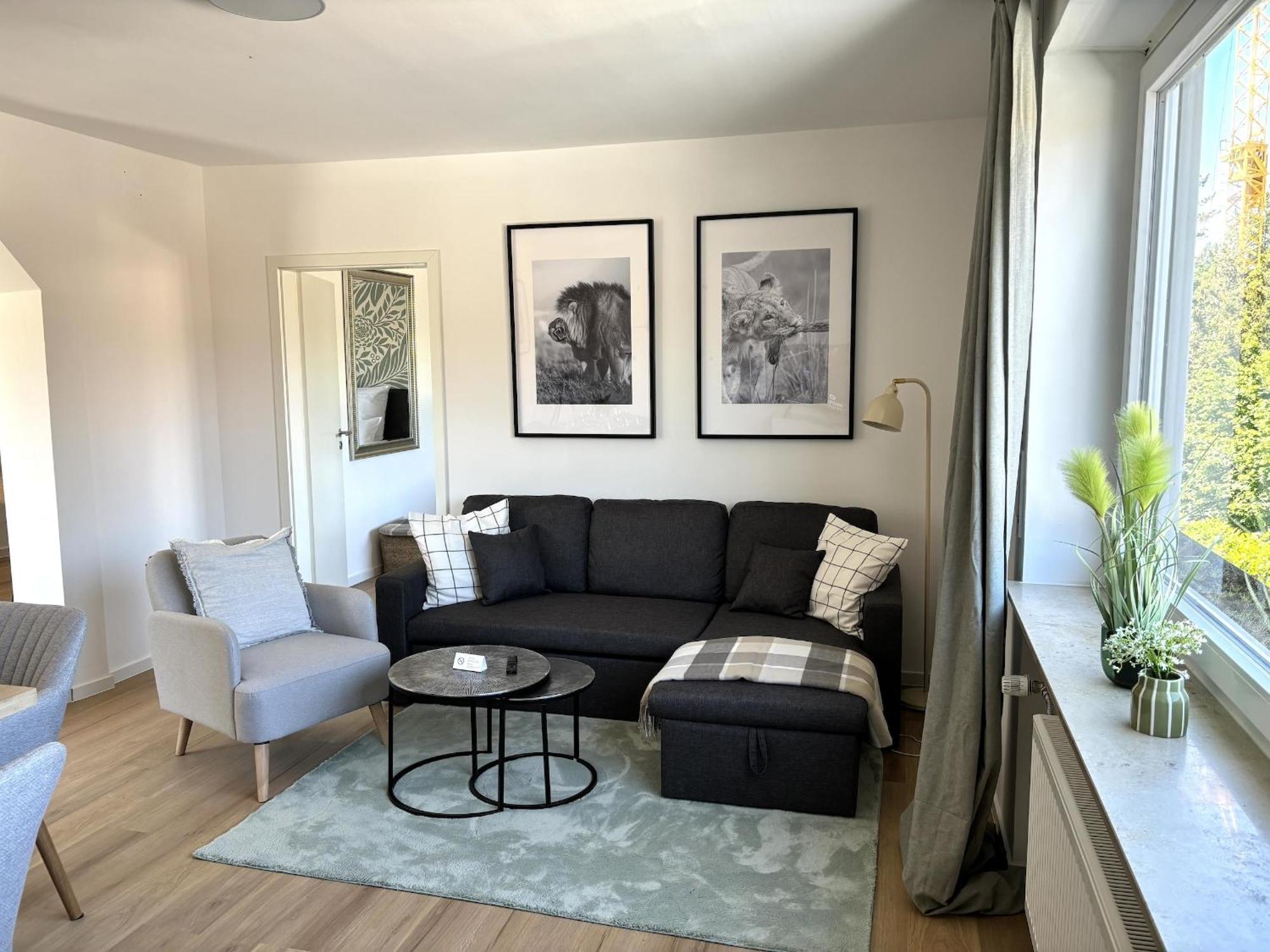 Gesamte Wohnung, Kueche, Parkplatz, Terrasse Бад-Беллинген Экстерьер фото